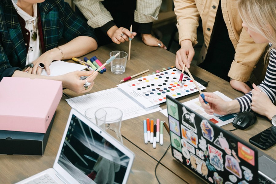 In-house marketing team versus agency